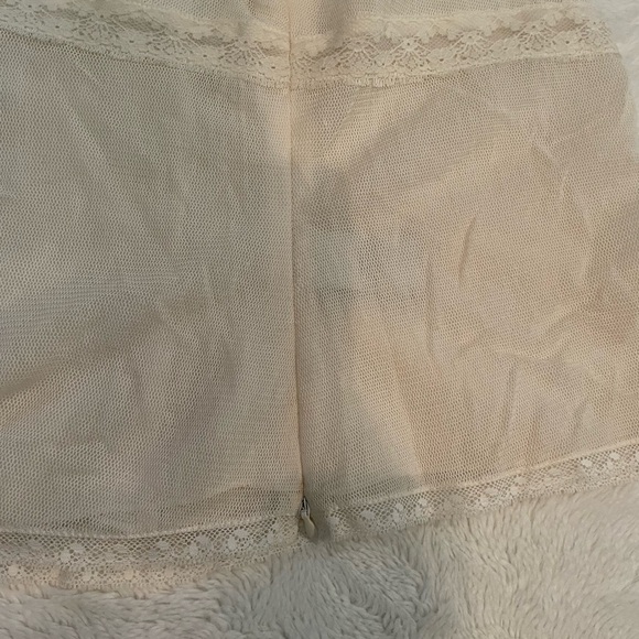 Betsey Johnson Cream Fitted Tie Front Blouse - Picture 3 of 5